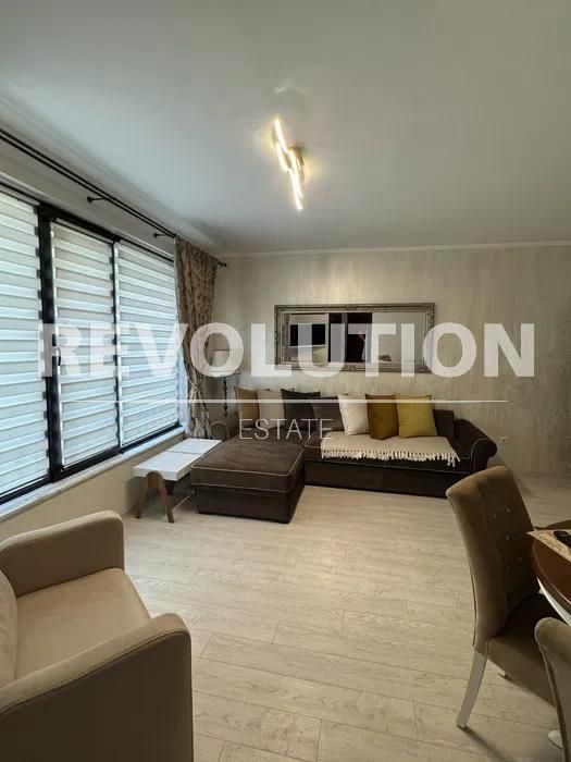 ЧУДЕСЕН ДВУСТАЕН АПАРТАМЕНТ в района на Евксиноград!