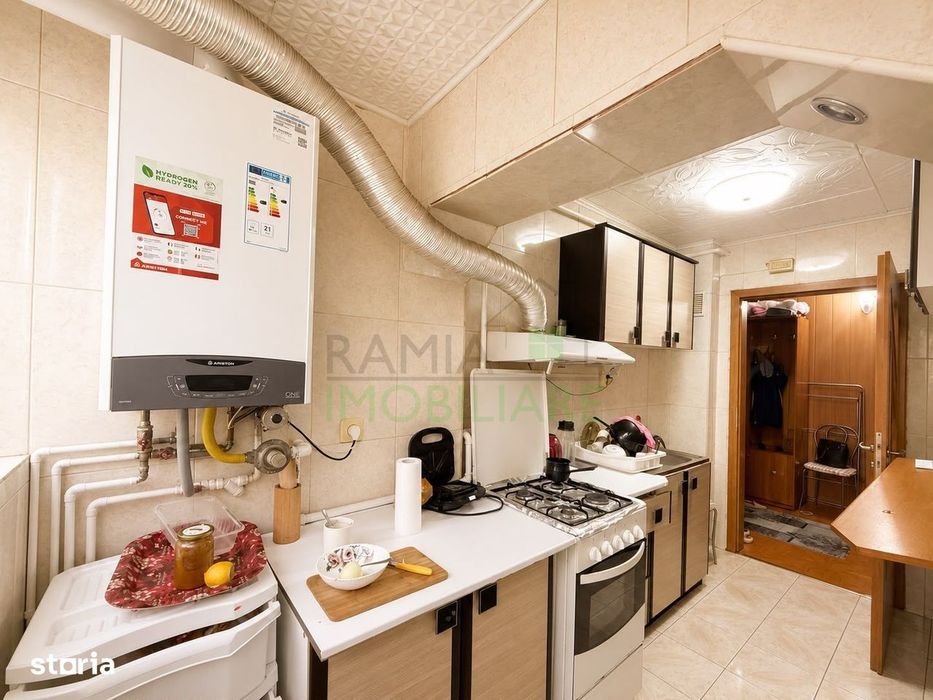 Apartament 2 camere decomandat ,49 mp, Parter, balcon, boxă