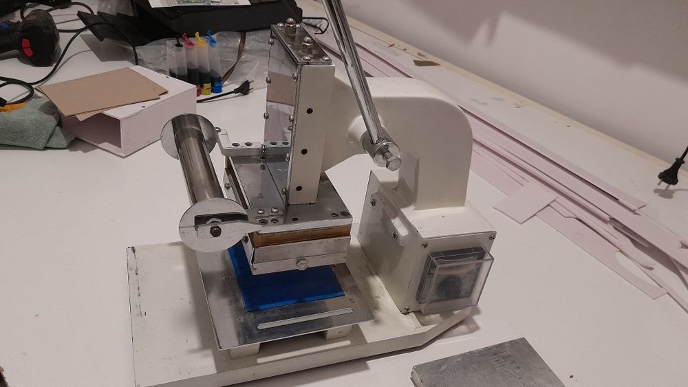 Продается термопресс для горячего тисснения