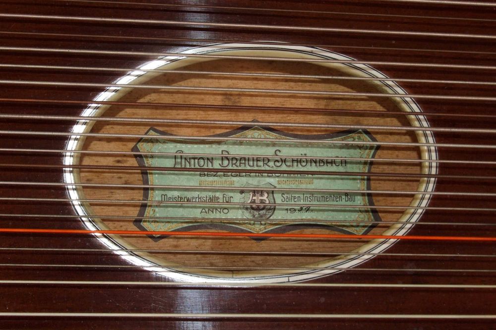 TITERA "Anton Brauer Schonbach" 1931 + Manual + 25 corzi de rezerva