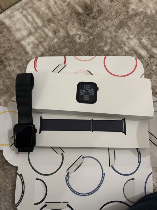 Apple Watch SE (Gen 2) 44mm Midnight