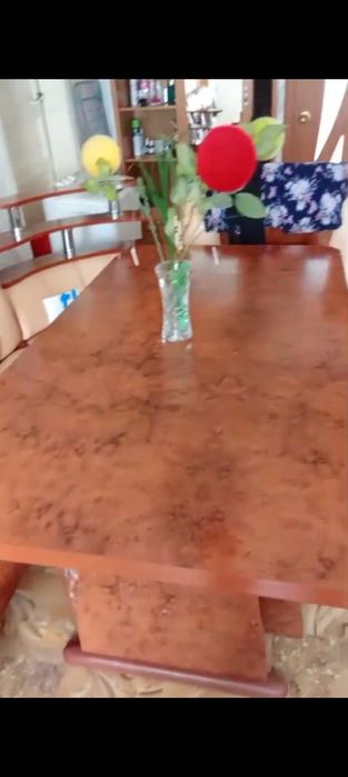 Продам большой стол