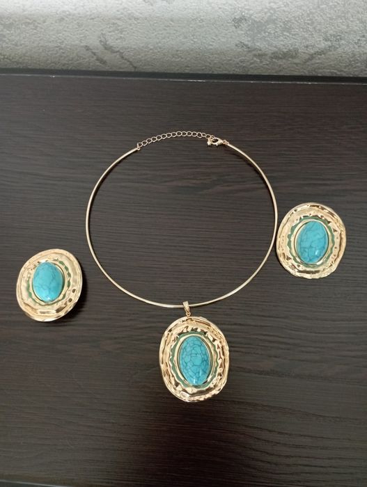 Продам Новый комплект,Бижутерия