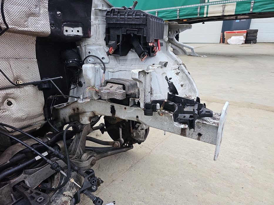 Lonjeron stanga AUDI Q3 (8UB) [Fabr 2011-2018] OEM