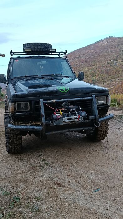 Vând Nissan Patrol