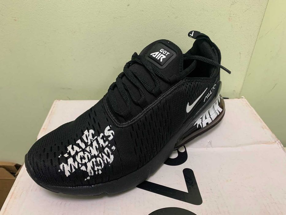 Продавам нови мъжки маратонки Nike Air max 270 номер 41