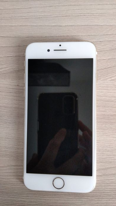 IPhone 7  б/у но очень отличном состояний