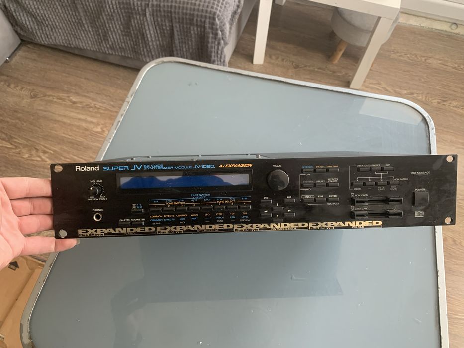 Roland Super JV-1080
