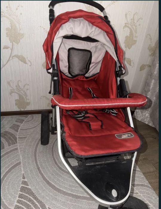 Продам детскую коляску.