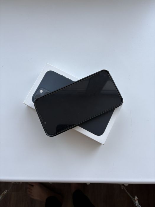 Продам айфон 13 в идеальном состояние