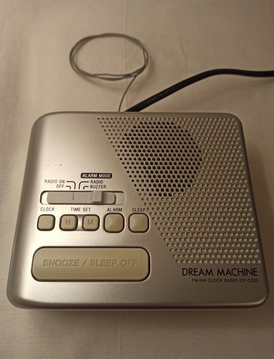 Radio Sony ( Dream Machine ) - radio FM și AM, ceas, alarmă