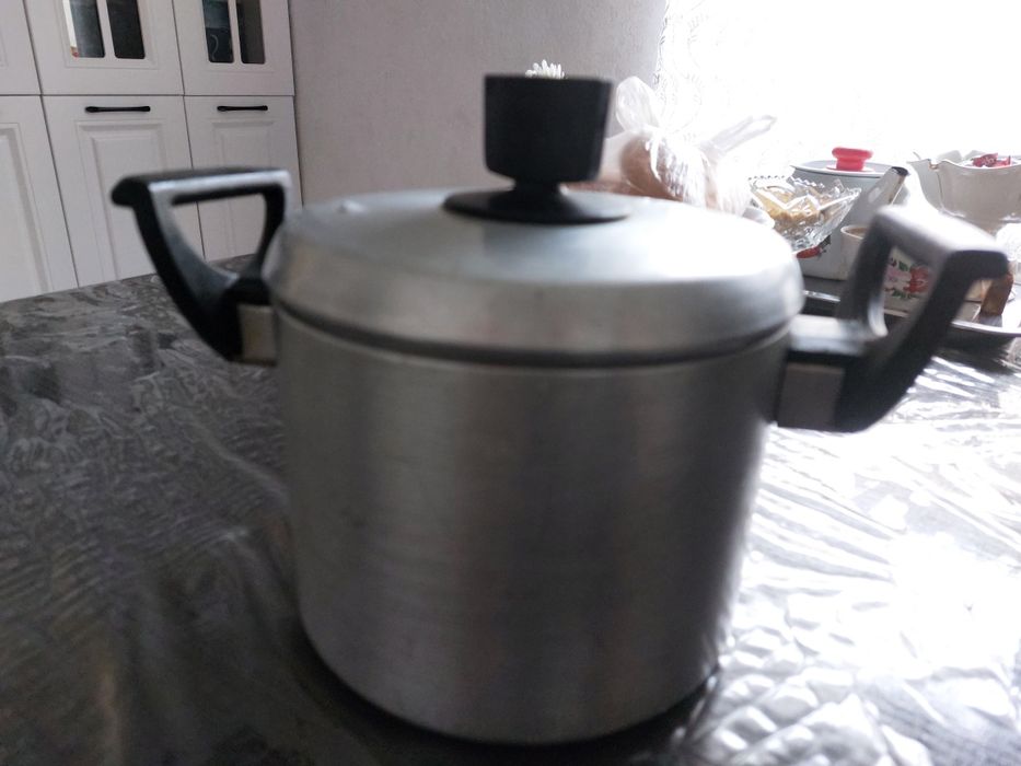 Продам советский  кастрюль
