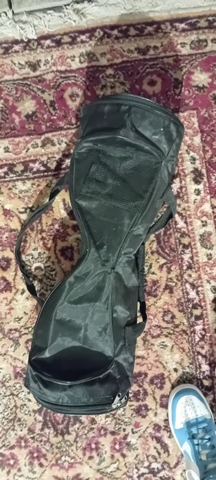 Hoverboard, puțin zgâriat dar în conditii bune.