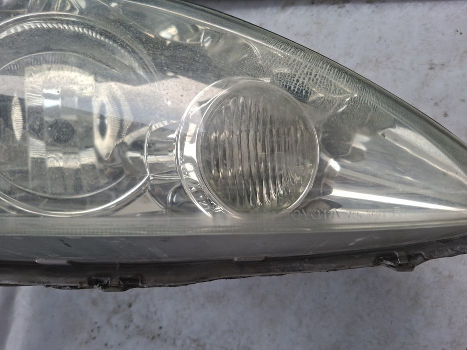 Фары на камри 35