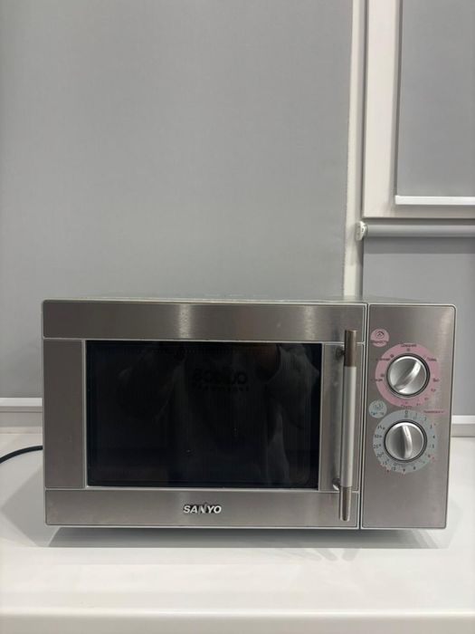 Продам микроволновку б/у