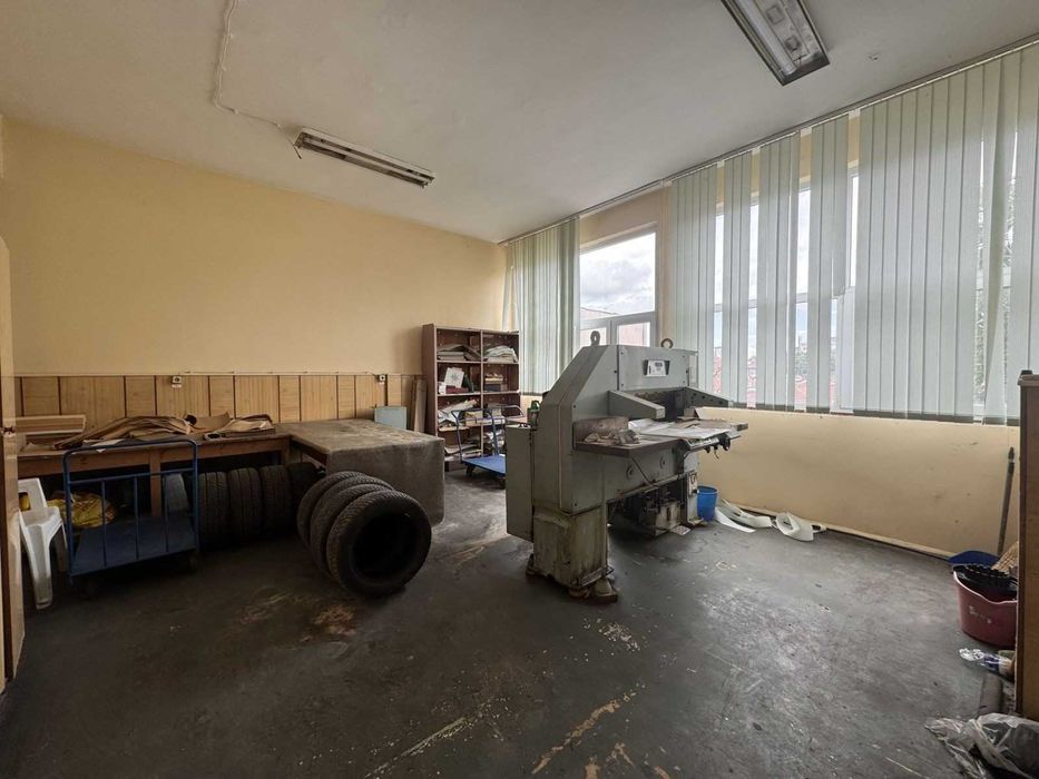 Продава се Промишлена сграда в Русе, Родина 1 - 70 кв.м за 885 €/кв.м - Снимка #3