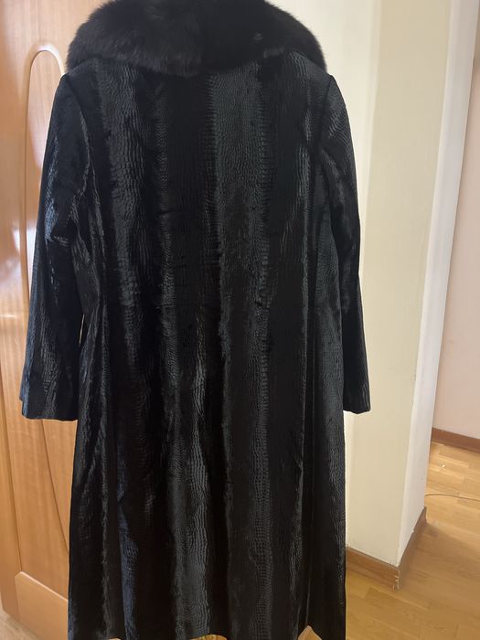 Продам пальто женское - зимнее