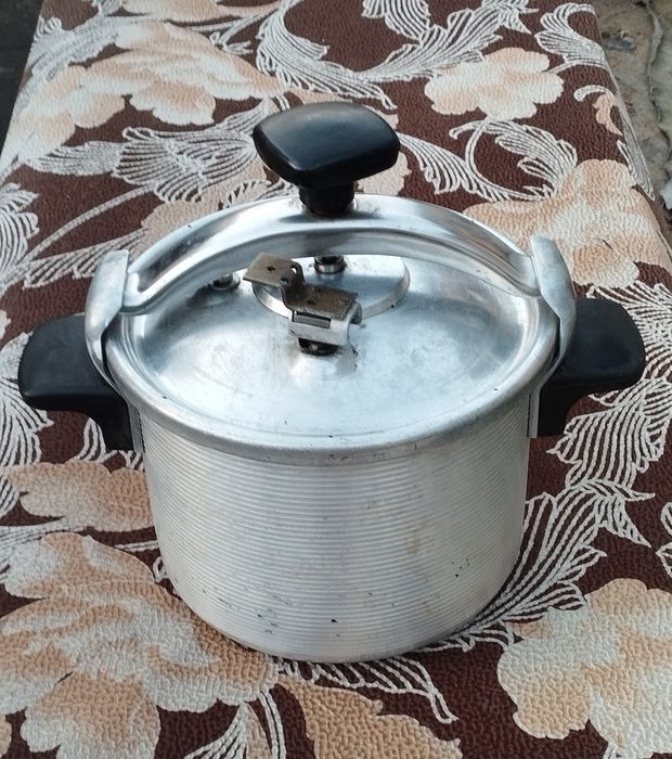 Продам скороварку СССР