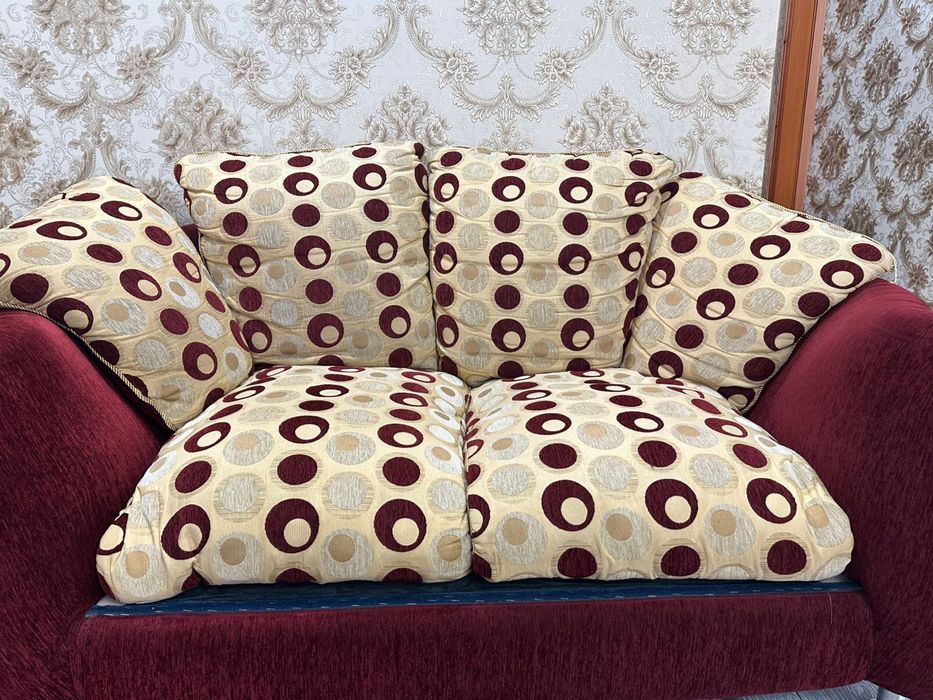 Продаются диваны