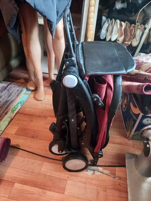 Срочно продам коляску