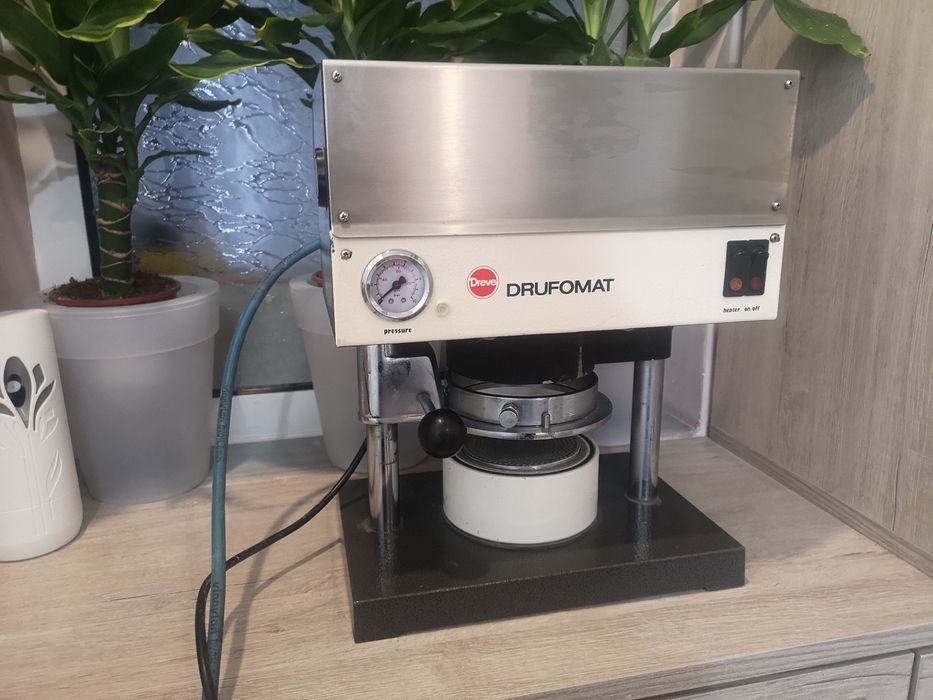 Drufomat drive Термоформовъчен Апарат  Зъботехничеснически