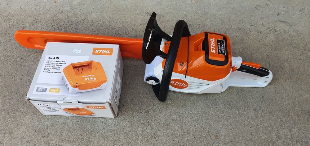 Stihl MSA.220 C.