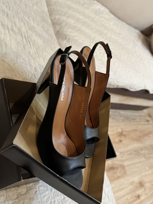 Италиански дамски сандали