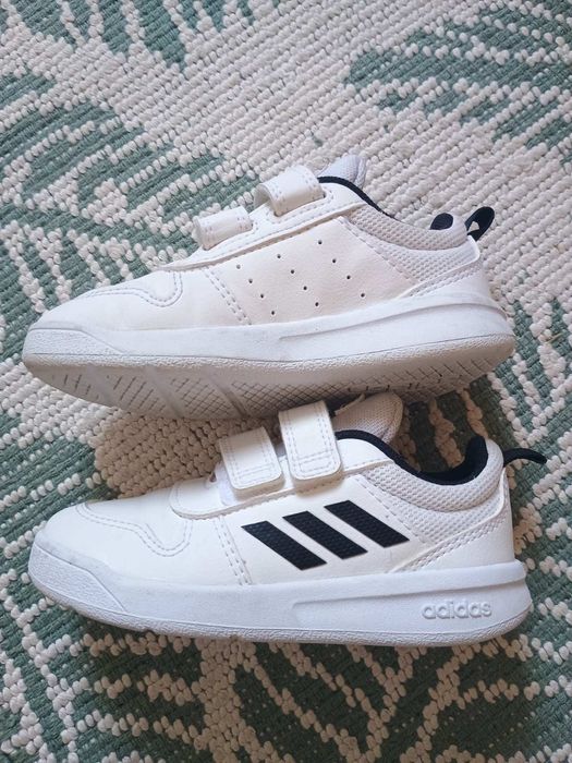 Детски маратонки Адидас 25 и 1/2