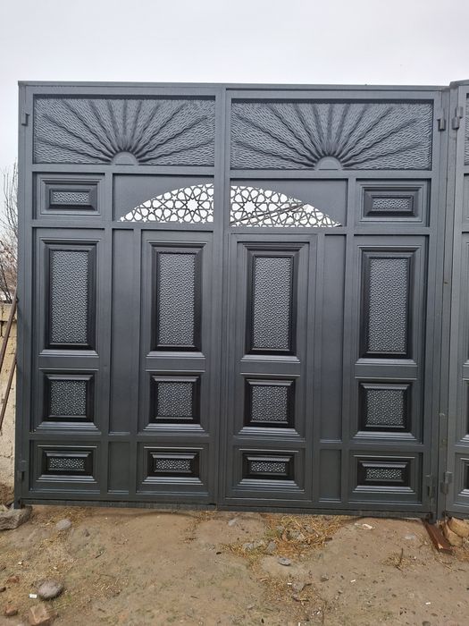 Дарвоза сотилади