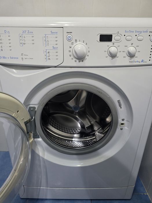 Vand masina de spalat Indesit