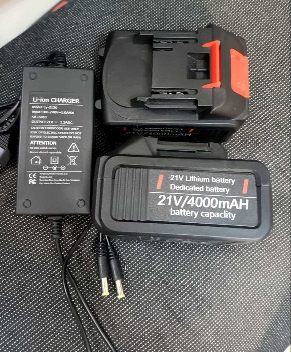 Комплект Li-Ion акумулаторна батерия 2 броя + зарядно устройство, 21V / 4000mAh, съвместими с Makita