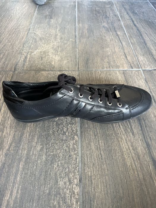 Hugo Boss черни кожени мъжки кецове