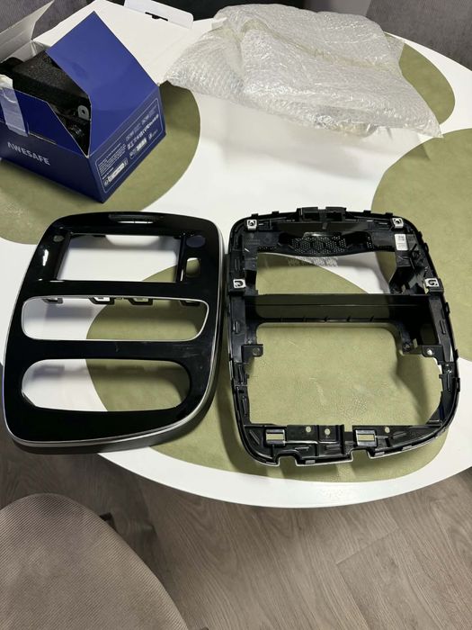 Навигация за рено Clio