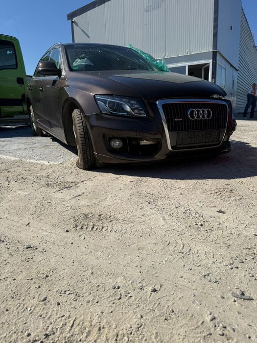 Dezmembrez Audi Q5 2.0tdi CGL