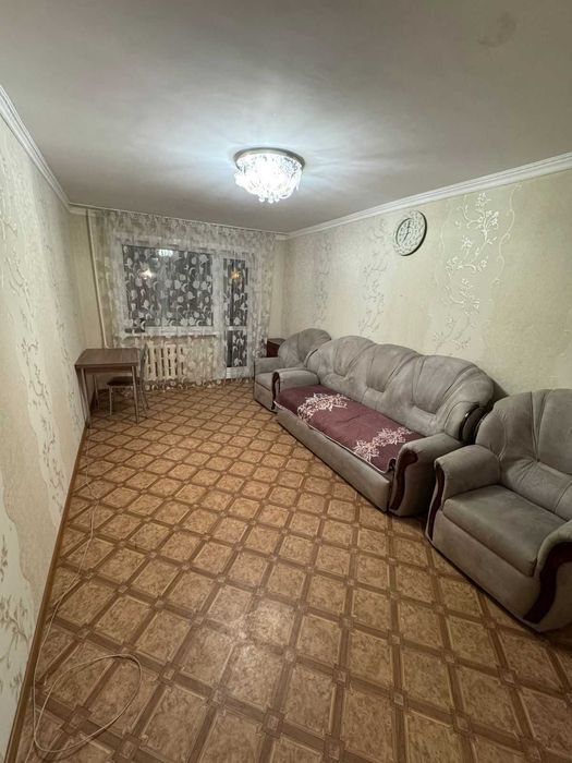 2 комн квартира в 20 мкр