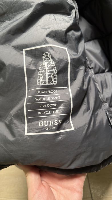 Мъжко GUESS пухено яке с естествен пух – размер M