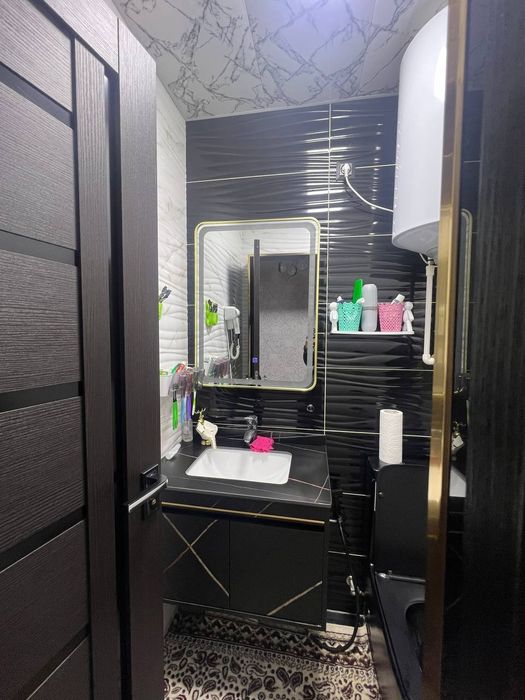 Dom sotiladi 1 xona 2 xona