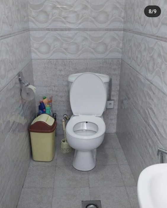 Istrohatda fayzli hovli sotiladi