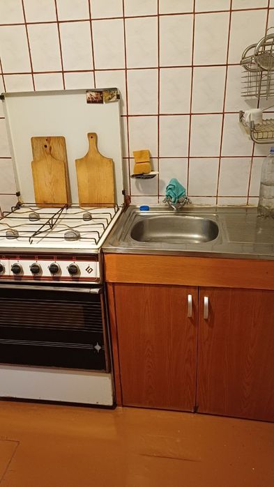 Продам 2ком,1 этаж,4 этажн.дом