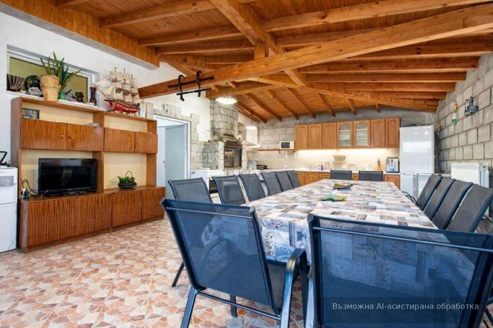 Дава се под наем Къща в с. Близнаци, Област Варна - 476 кв.м за 2293.98 € - Снимка #9