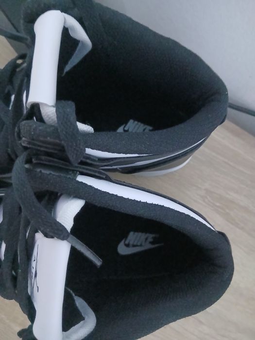 *NOU* Jordan 1 Mid Black-White - verificare colet