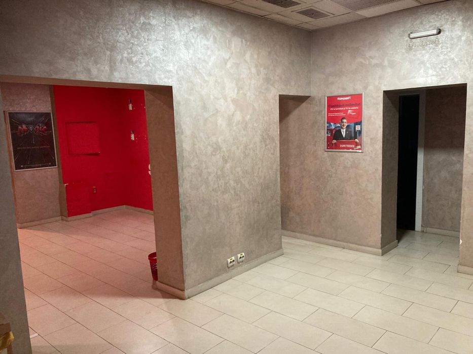Spațiu comercial de inchiriat 208 mp+ curte 135 mp Sf.gheoeghe