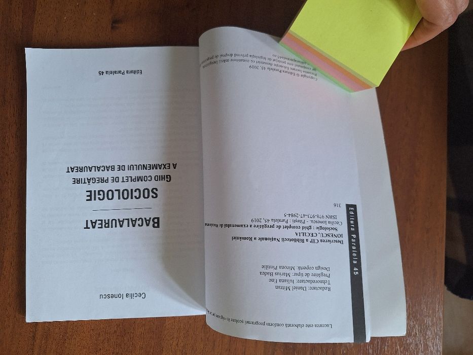 Sociologie Ghid de pregătire BAC 2025 +Manual sociologie