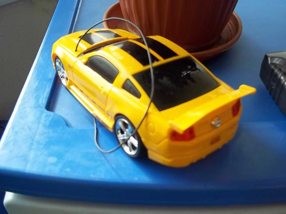 masini teleghidate AUDI Q5 + Mustang