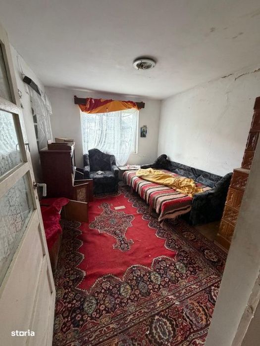 Casa de vanzare ,90 mp constructie ,teren 650mp ,str Rozelor,Filiasi