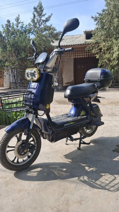 Скутер сотилади я