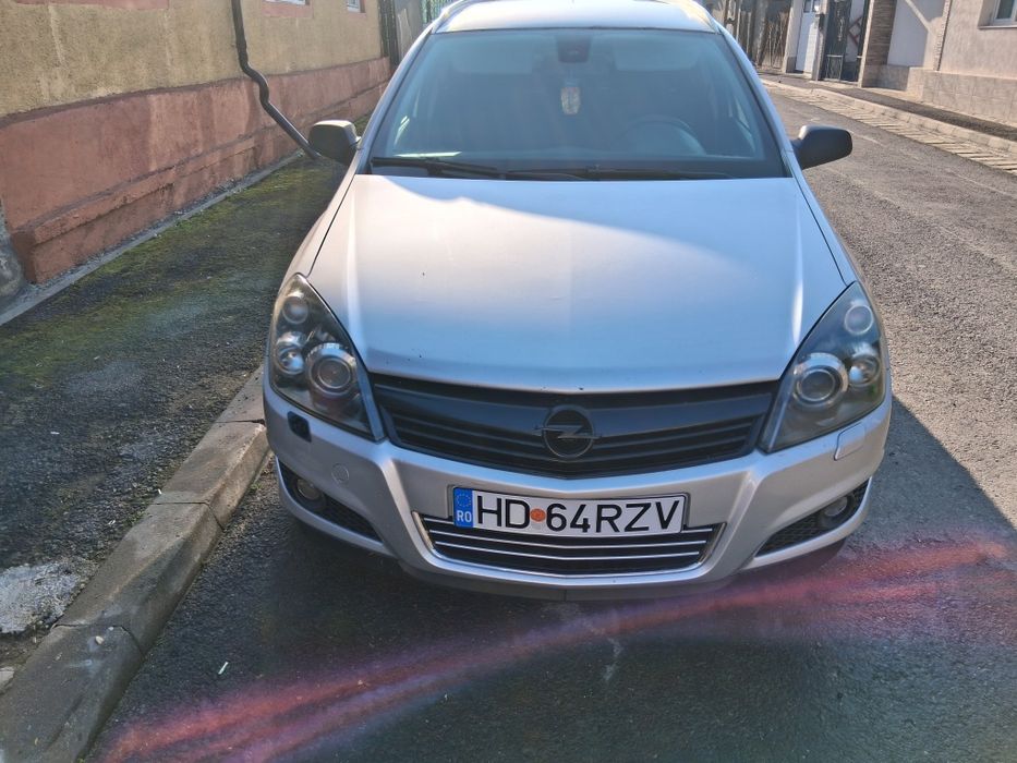 Vând Opel astra h