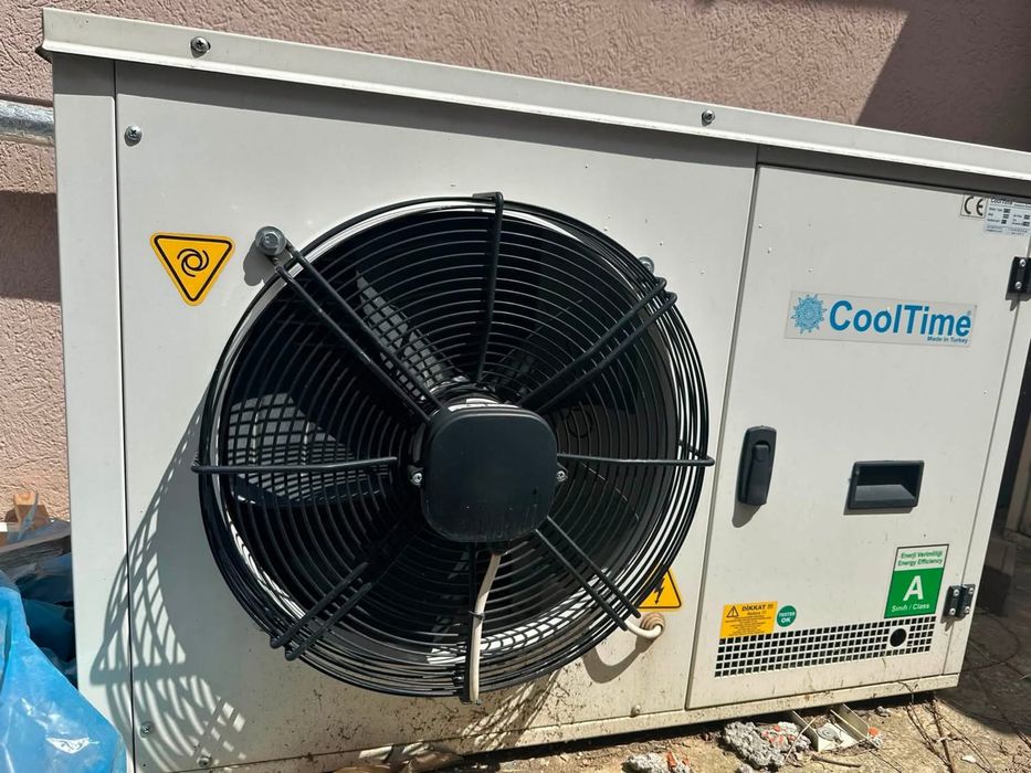 Masa rece refrig 3 usi, masa congelare 3 usi, masina de spalat, masina de gheata. 2 camere frig- refrigerare si congelare
