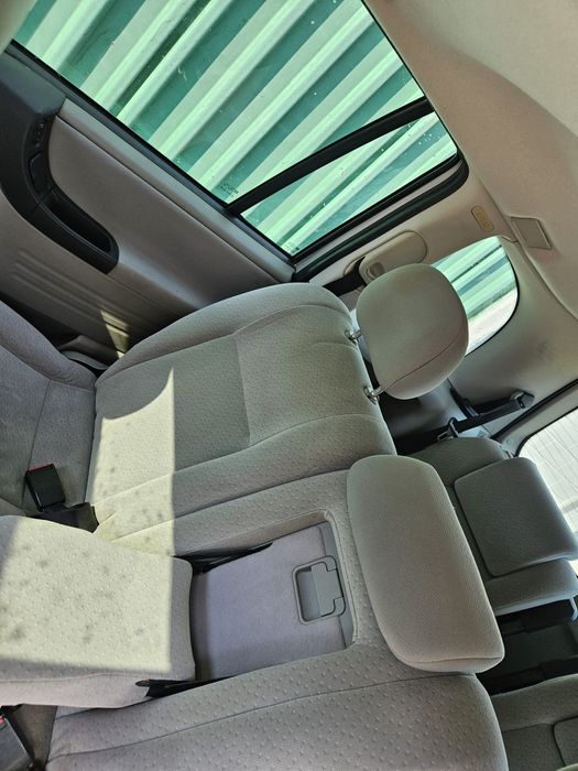 Vând Opel Zafira