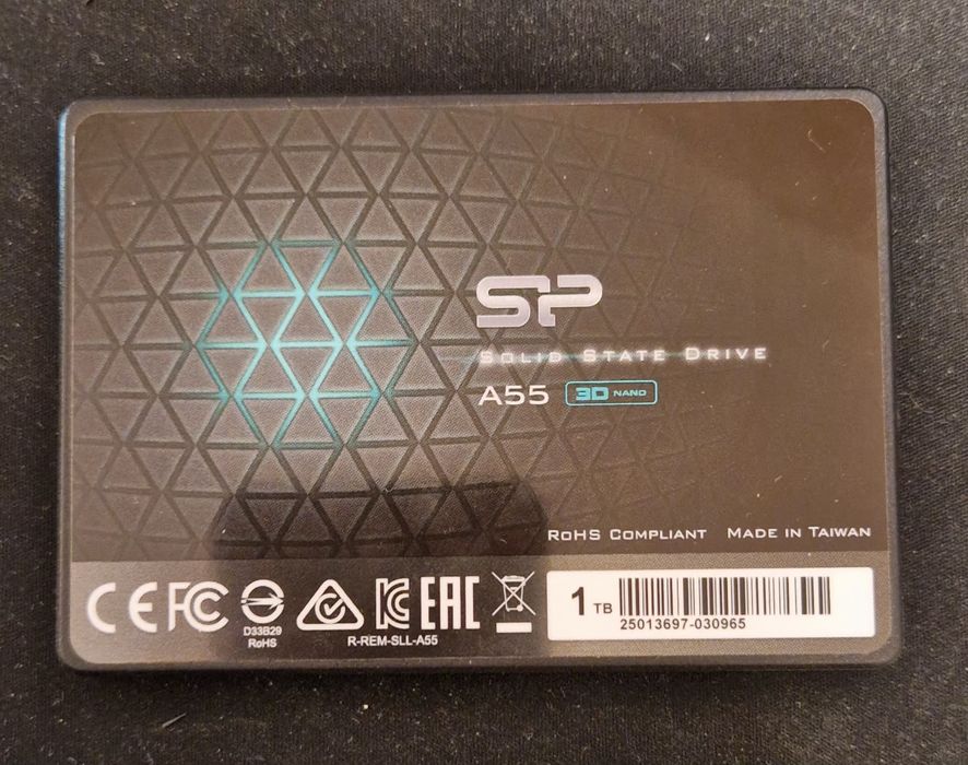 1TB SD 2.5 Sata 3 SSD !НЕ РАБОТИ!